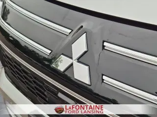 Mitsubishi Outlander 2025 AWD SE 4dr SUV