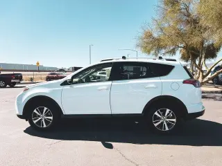 Toyota RAV4 2016 XLE 4dr SUV