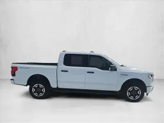 Ford F-150 Lightning 2023 AWD XLT 4dr SuperCrew 5.5 ft. SB