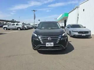 Nissan Rogue 2025 SV 4dr Crossover