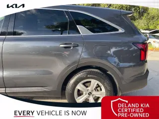 Kia Sorento 2023 LX 4dr SUV