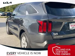 Kia Sorento 2023 LX 4dr SUV