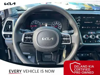 Kia Sorento 2023 LX 4dr SUV