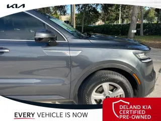 Kia Sorento 2023 LX 4dr SUV