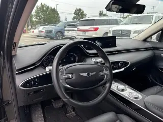 Genesis GV70 2025 AWD 2.5T Standard SUV de 4 puertas