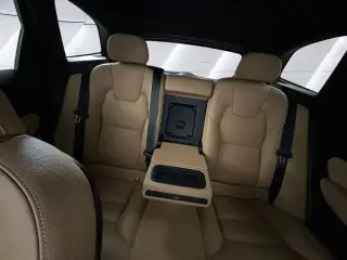 Volvo XC60 2020 AWD T5 Momentum SUV de 4 puertas