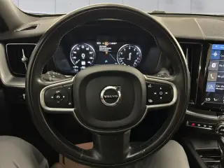 Volvo XC60 2020 AWD T5 Momentum SUV de 4 puertas