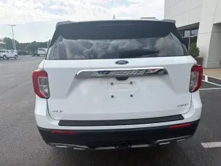 Ford Explorer 2023 AWD XLT SUV de 4 puertas