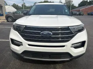 Ford Explorer 2023 AWD XLT SUV de 4 puertas