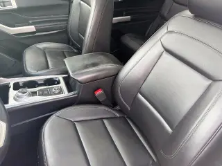 Ford Explorer 2023 AWD XLT SUV de 4 puertas