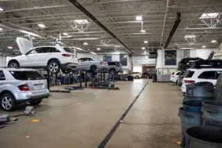 Mercedes-Benz Clase E 2019 Tracción en Todas las Ruedas E 300 4MATIC Sedán de 4 puertas