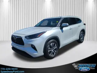Toyota Highlander 2022 XLE SUV de 4 puertas
