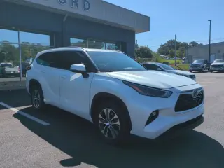 Toyota Highlander 2022 XLE SUV de 4 puertas