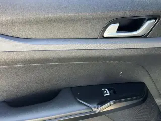 Sedán Kia K5 2022 LXS de 4 puertas