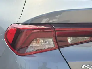 Sedán Kia K5 2022 LXS de 4 puertas