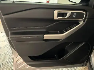 Ford Explorer 2022 XLT SUV de 4 puertas