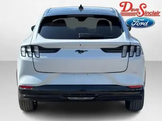 Ford Mustang Mach-E 2023 Premium SUV de 4 puertas