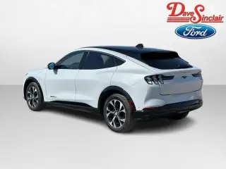Ford Mustang Mach-E 2023 Premium SUV de 4 puertas