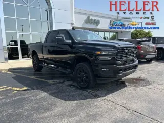 Ram 2500 2026 4x4 Big Horn 4 puertas Cabina Tripulación Cama Corta de 6.3 pies