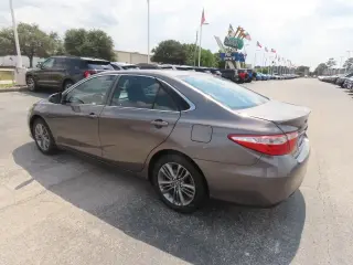 Toyota Camry 2016 SE sedán de 4 puertas