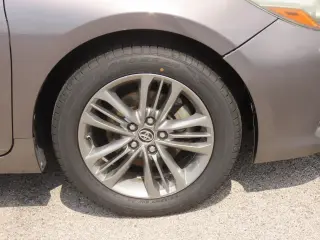 Toyota Camry 2016 SE sedán de 4 puertas