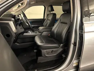 Ford Expedition 2024 4x2 XLT SUV de 4 puertas