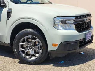 Ford Maverick 2023 XL 4dr SuperCrew 4.5 ft. SB