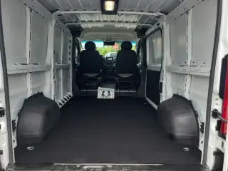 Ram ProMaster 2025 Tradesman 2500 136 WB 3dr Low Roof Cargo Van w/o Passenger Seat