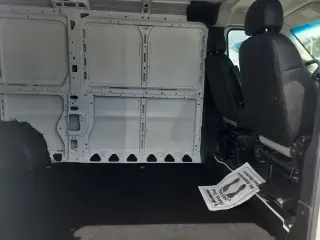 Ram ProMaster 2025 Tradesman 2500 136 WB 3dr Low Roof Cargo Van w/o Passenger Seat