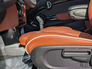 MINI Hardtop 2 Puertas 2024 Cooper SE Hatchback de 3 puertas