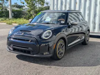 MINI Hardtop 2 Puertas 2024 Cooper SE Hatchback de 3 puertas