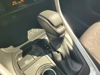 Toyota RAV4 Híbrido 2024 AWD XLE SUV de 4 puertas