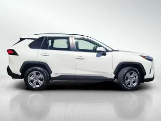 Toyota RAV4 Híbrido 2024 AWD XLE SUV de 4 puertas