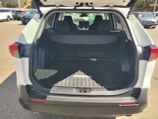 Toyota RAV4 Híbrido 2024 AWD XLE SUV de 4 puertas