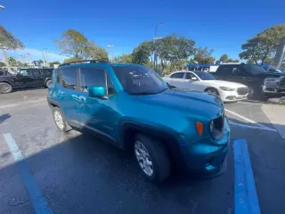 Jeep Renegade 2021 Latitude SUV de 4 puertas
