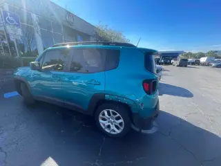 Jeep Renegade 2021 Latitude SUV de 4 puertas