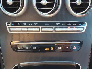 Mercedes-Benz GLC 2022 AWD GLC 300 4MATIC 4dr SUV