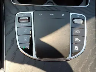 Mercedes-Benz GLC 2022 AWD GLC 300 4MATIC 4dr SUV