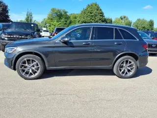 Mercedes-Benz GLC 2022 AWD GLC 300 4MATIC 4dr SUV