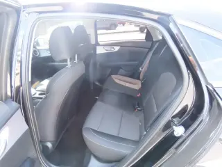 Kia Forte 2024 Sedán de 4 puertas LX