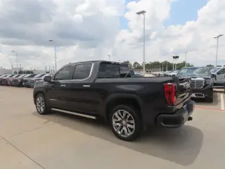 GMC Sierra 1500 2023 4x4 Denali 4p Cabillara Crew 5.8 ft. CB