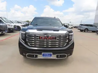 GMC Sierra 1500 2023 4x4 Denali 4p Cabillara Crew 5.8 ft. CB