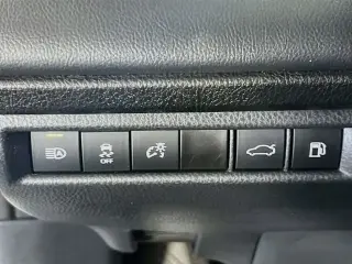 Toyota Camry 2025 SE Sedán de 4 puertas