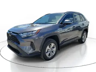 Toyota RAV4 2025 XLE SUV de 4 puertas