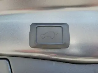 Toyota RAV4 2025 XLE SUV de 4 puertas