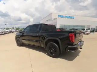 GMC Sierra 1500 2019 4x2 SLT 4dr Crew Cab 5.8 ft. SB