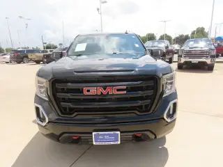 GMC Sierra 1500 2019 4x2 SLT 4dr Crew Cab 5.8 ft. SB