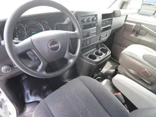 GMC Savana 2025 2500 3dr Cargo Van