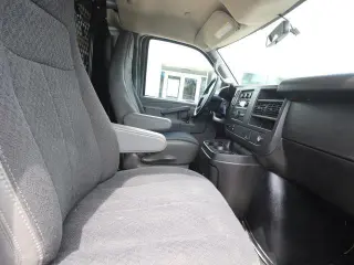 GMC Savana 2025 2500 3dr Cargo Van