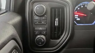 Chevrolet Silverado 1500 2020 4x4 Custom 4dr Crew Cab 5.8 ft. SB